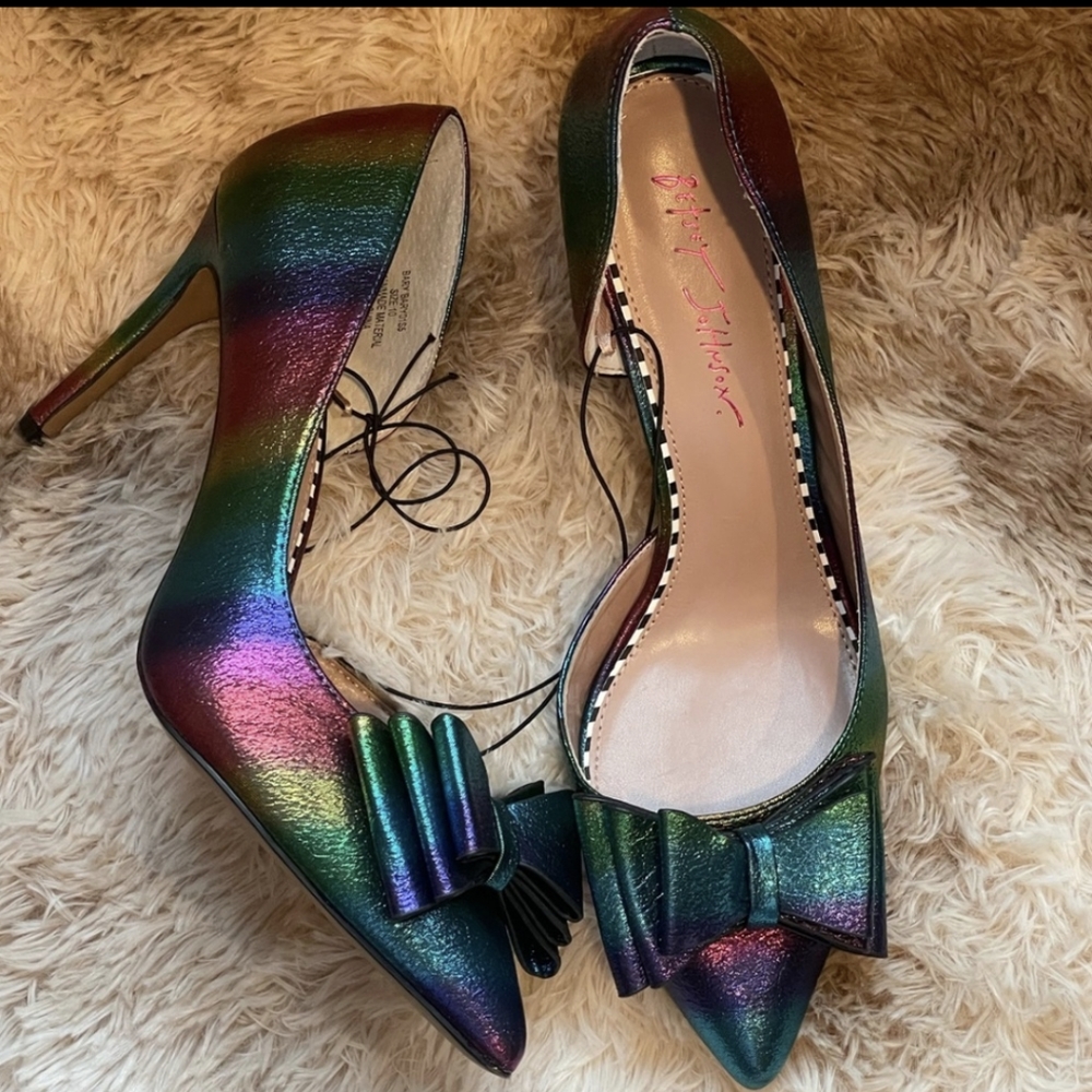 NWT Betsey Johnson Sz 10 Stilettos, Rainbow Heels Metallic Pride Fancy Pumps